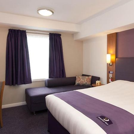 Premier Inn London Hampstead المظهر الخارجي الصورة