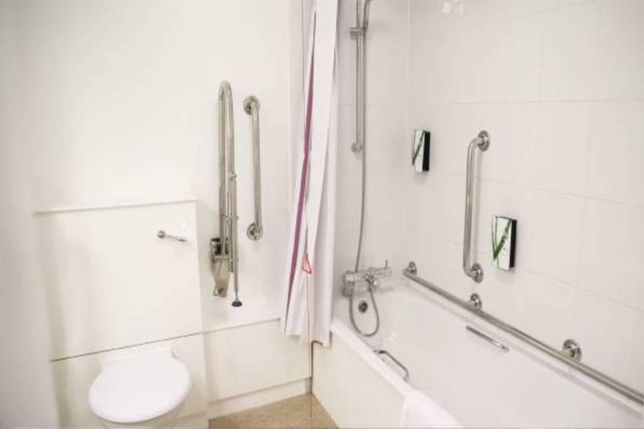 Premier Inn London Hampstead المظهر الخارجي الصورة